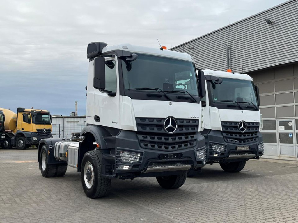 MERCEDES-BENZ Arocs 2043 AS 4x4 SZM nur 133TKM ! Kipphydraulik - Vilkikas: foto 3 MERCEDES-BENZ Arocs 2043 AS 4x4 SZM nur 133TKM ! Kipphydraulik - Vilkikas: foto 3