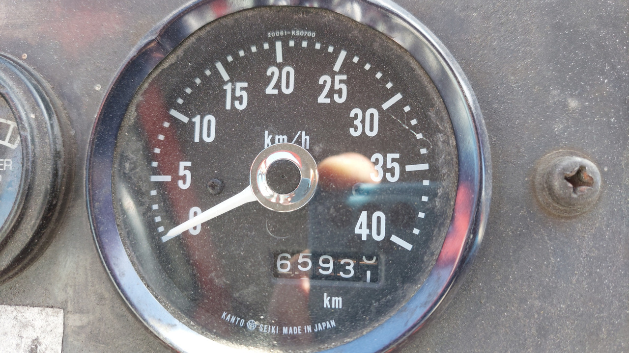 FV-02 Tractor Nissan - Bagažo vilkikas: foto 3 FV-02 Tractor Nissan - Bagažo vilkikas: foto 3