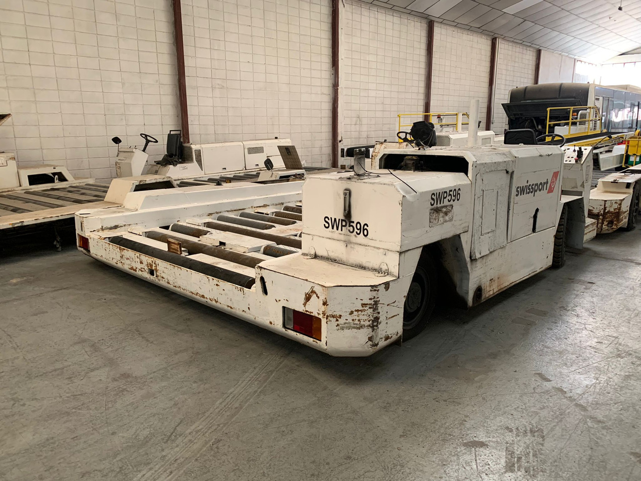 Transporter FMC CPT-7 - Orlaivių pagalbinė antžeminė įranga: foto 1 Transporter FMC CPT-7 - Orlaivių pagalbinė antžeminė įranga: foto 1