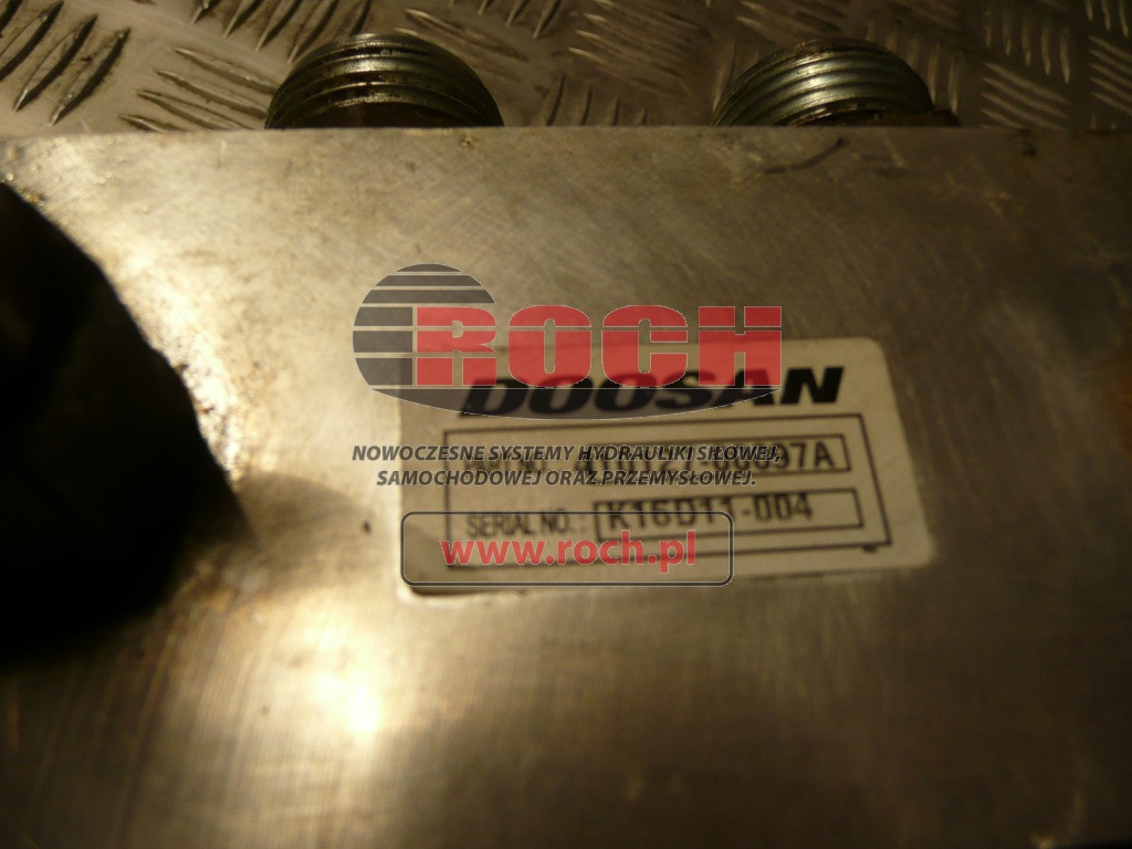 DOOSAN 410127-00097A 150603 + SUN 1BKG + HYDROAKUMULATOR L-0,32L - Hidraulinis vožtuvas: foto 2 DOOSAN 410127-00097A 150603 + SUN 1BKG + HYDROAKUMULATOR L-0,32L - Hidraulinis vožtuvas: foto 2