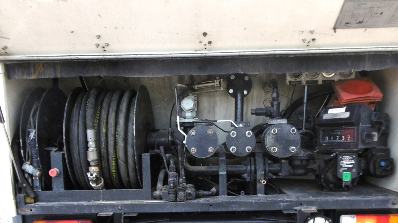 IVECO 130.24 LPG GAS Tank - Autocisterna: foto 3 IVECO 130.24 LPG GAS Tank - Autocisterna: foto 3