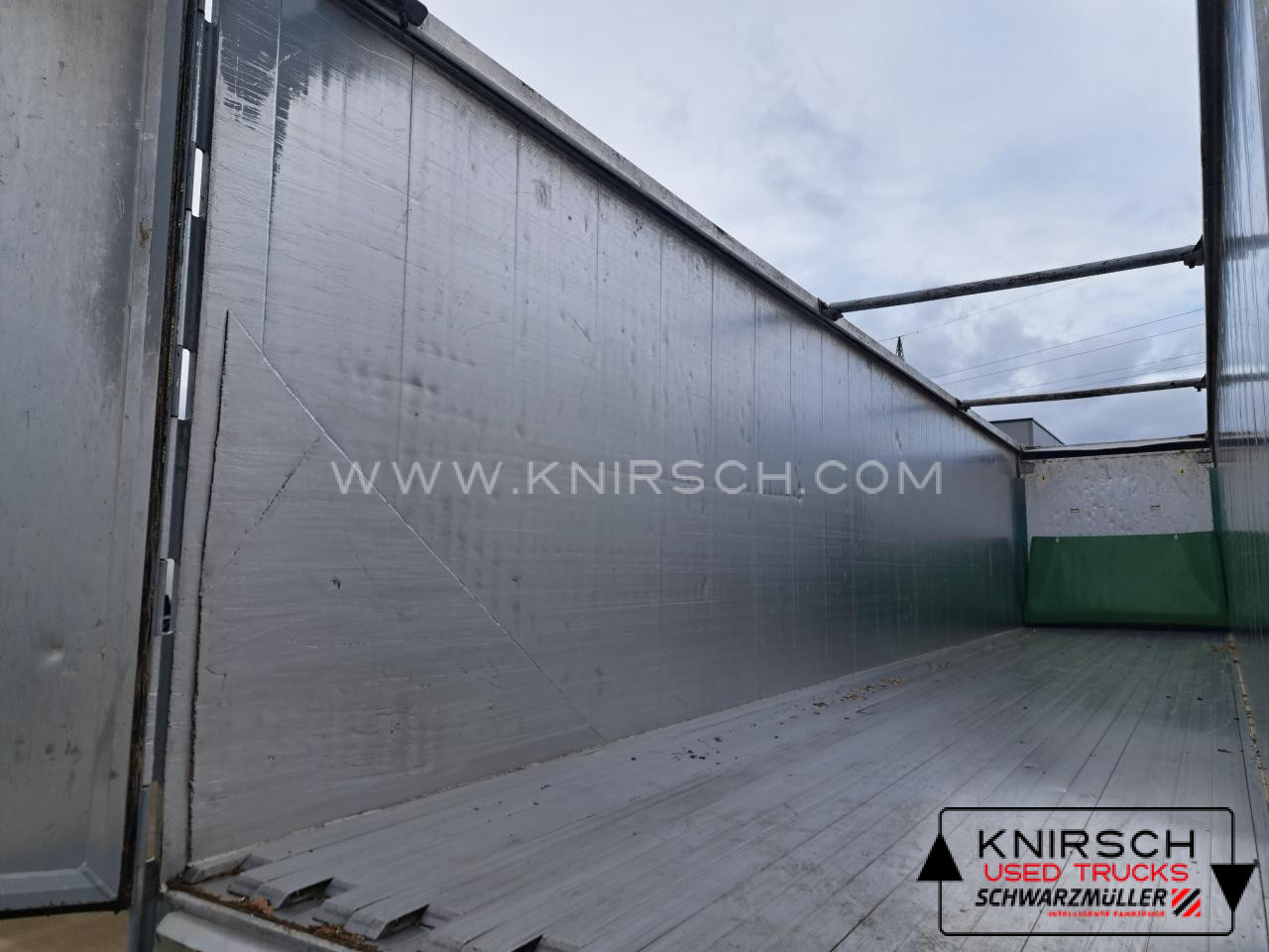 SCHWARZMUELLER Schubboden 91 cbm, Rollplane - Su slankiojanciomis grindimis puspriekabė: foto 5 SCHWARZMUELLER Schubboden 91 cbm, Rollplane - Su slankiojanciomis grindimis puspriekabė: foto 5