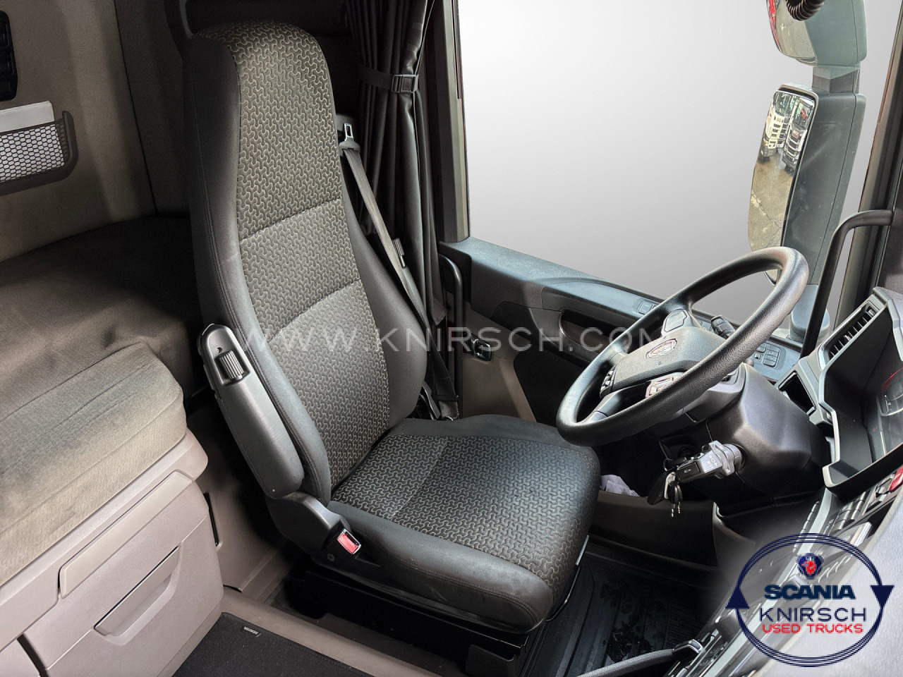 SCANIA R450A4x2NA / Highline / LED / Retarder / Opticruis - Vilkikas: foto 4 SCANIA R450A4x2NA / Highline / LED / Retarder / Opticruis - Vilkikas: foto 4