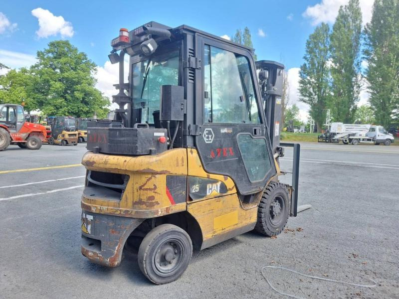 Caterpillar DP25NT - Dyzelinis krautuvas: foto 4 Caterpillar DP25NT - Dyzelinis krautuvas: foto 4