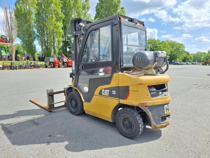 Dujinis krautuvas Caterpillar GP25NTD: foto 21 Dujinis krautuvas Caterpillar GP25NTD: foto 21