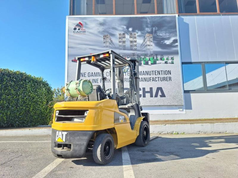 Caterpillar GP30NTD - Dujinis krautuvas: foto 5 Caterpillar GP30NTD - Dujinis krautuvas: foto 5