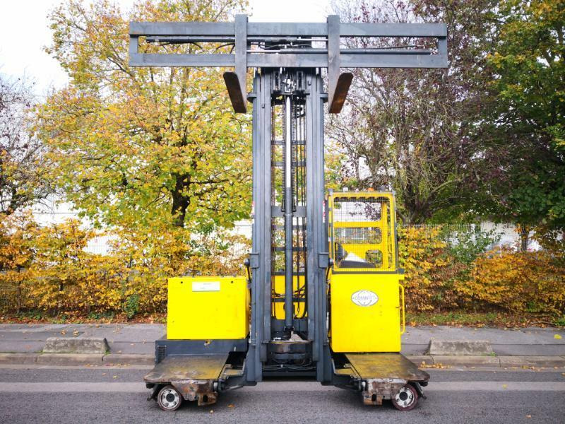Combilift C3000EST - Šakinis krautuvas su privažiavimu iš keturių pusių: foto 3 Combilift C3000EST - Šakinis krautuvas su privažiavimu iš keturių pusių: foto 3