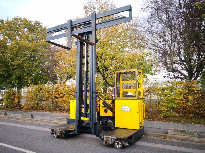 Combilift C3000EST - Šakinis krautuvas su privažiavimu iš keturių pusių: foto 2 Combilift C3000EST - Šakinis krautuvas su privažiavimu iš keturių pusių: foto 2