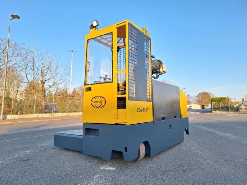 Combilift ESL3545 - Šakinis krautuvas su privažiavimu iš keturių pusių: foto 5 Combilift ESL3545 - Šakinis krautuvas su privažiavimu iš keturių pusių: foto 5