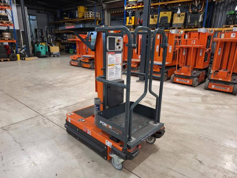 JLG POWER PICKER - Stiebinis keltuvas: foto 1 JLG POWER PICKER - Stiebinis keltuvas: foto 1