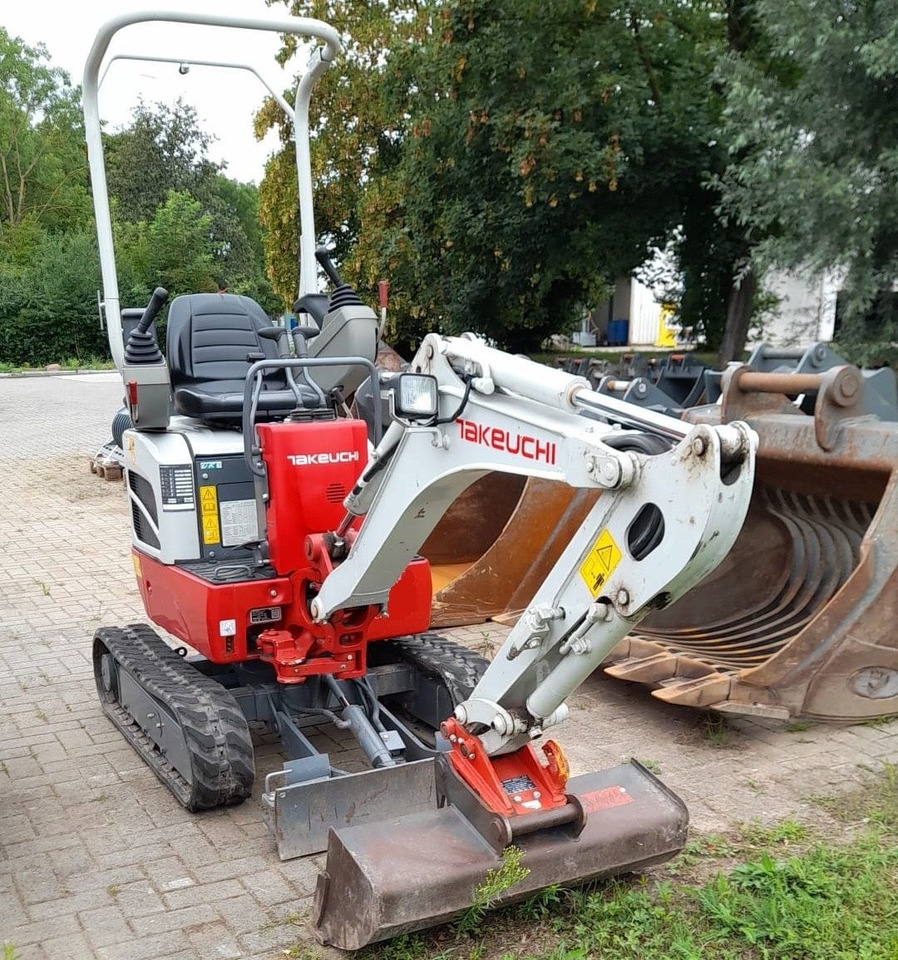 Takeuchi TB 210 R, Bj. 23, 220 BH, SW MS01, TL, GL - Mini ekskavatorius: foto 2 Takeuchi TB 210 R, Bj. 23, 220 BH, SW MS01, TL, GL - Mini ekskavatorius: foto 2