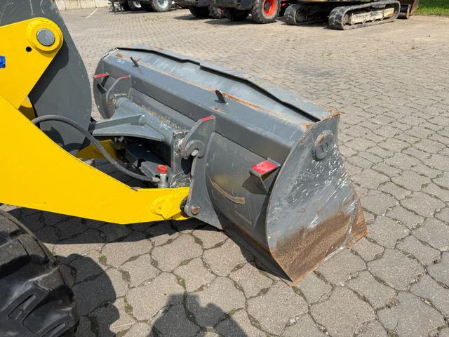 Wacker WL 44, BJ 22, 775 BH, Schaufel, Gabel, TOP - Ratinis krautuvas: foto 5 Wacker WL 44, BJ 22, 775 BH, Schaufel, Gabel, TOP - Ratinis krautuvas: foto 5