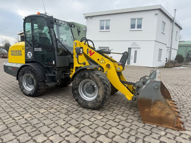 Wacker WL 70, Bj 21, 1625 BH, 122 PS, Schaufel Gabel Wacker WL 70, Bj 21, 1625 BH, 122 PS, Schaufel Gabel - Ratinis krautuvas: foto 4 Wacker WL 70, Bj 21, 1625 BH, 122 PS, Schaufel Gabel Wacker WL 70, Bj 21, 1625 BH, 122 PS, Schaufel Gabel - Ratinis krautuvas: foto 4
