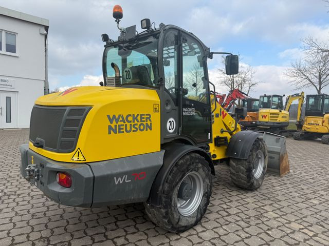 Wacker WL 70, Bj 21, 1625 BH, 122 PS, Schaufel Gabel Wacker WL 70, Bj 21, 1625 BH, 122 PS, Schaufel Gabel - Ratinis krautuvas: foto 3 Wacker WL 70, Bj 21, 1625 BH, 122 PS, Schaufel Gabel Wacker WL 70, Bj 21, 1625 BH, 122 PS, Schaufel Gabel - Ratinis krautuvas: foto 3