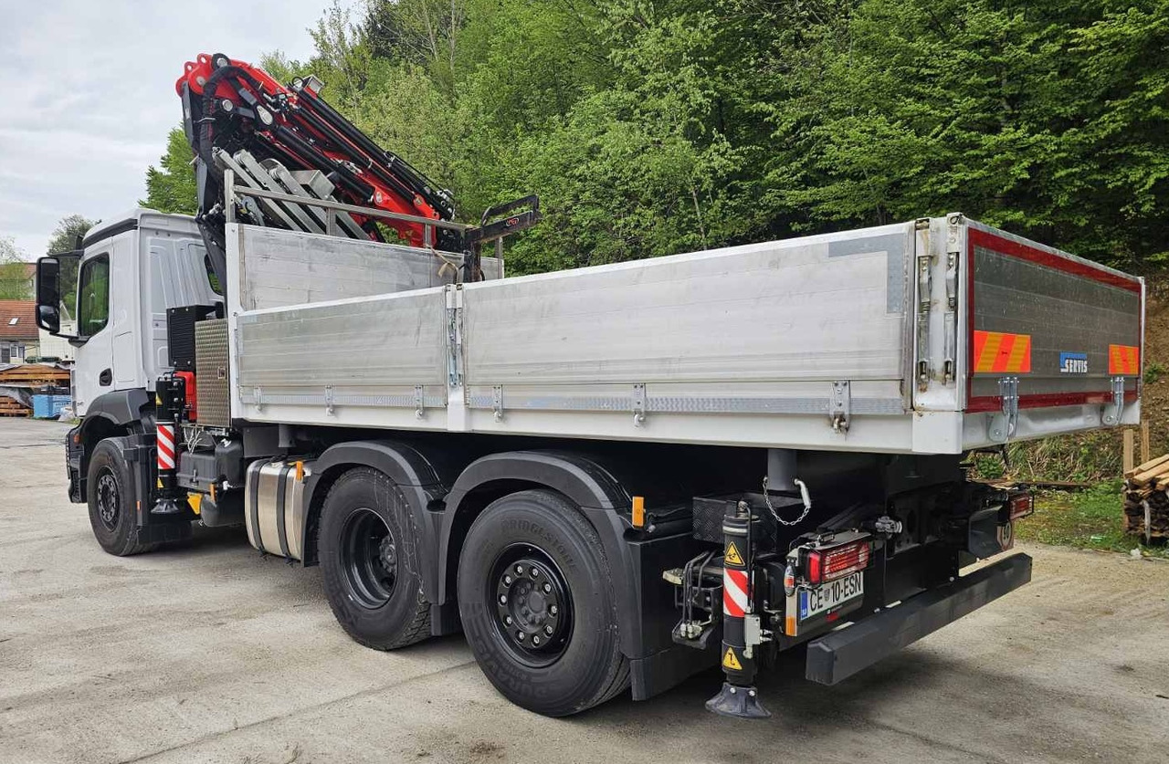 MERCEDES-BENZ Hiab Palfinger Fassi F545-6 JIB-6 - Savivartis sunkvežimis: foto 3 MERCEDES-BENZ Hiab Palfinger Fassi F545-6 JIB-6 - Savivartis sunkvežimis: foto 3