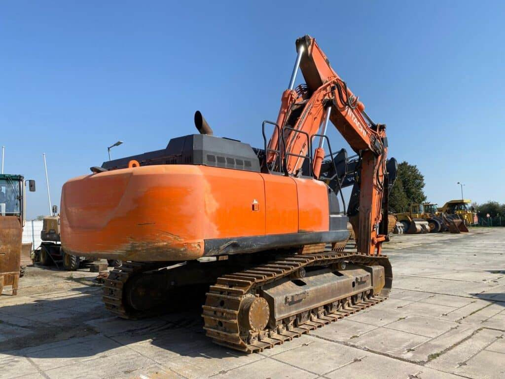 Hitachi ZX350LC-6 - Vikšrinis ekskavatorius: foto 2 Hitachi ZX350LC-6 - Vikšrinis ekskavatorius: foto 2