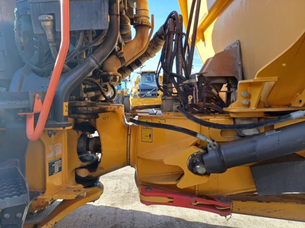 Volvo A25G - Šarnyrinis savivartis: foto 5 Volvo A25G - Šarnyrinis savivartis: foto 5