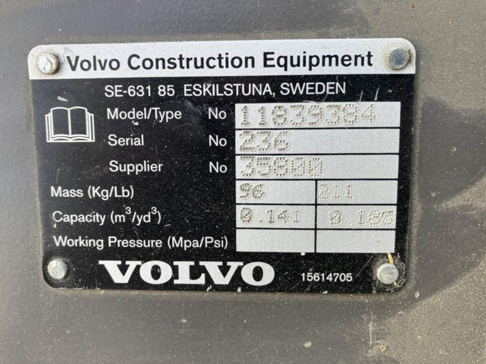 Volvo Böschungslöffel starr - Festanbau - Ekskavatorius-krautuvas: foto 4 Volvo Böschungslöffel starr - Festanbau - Ekskavatorius-krautuvas: foto 4