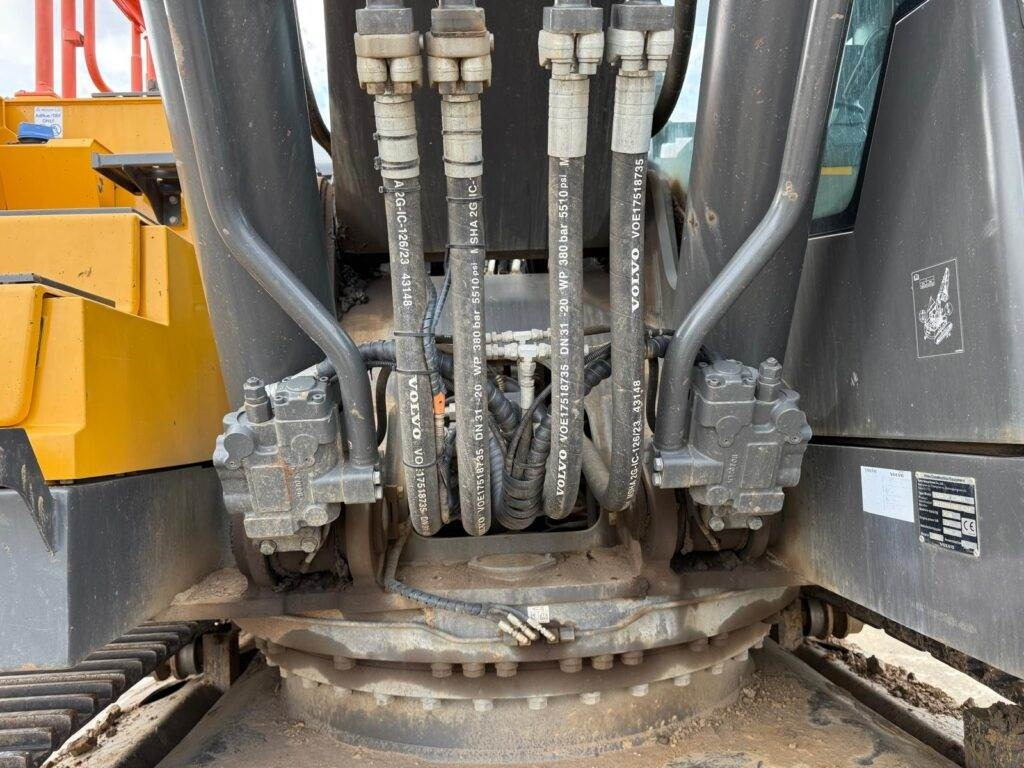 Vikšrinis ekskavatorius Volvo EC380ENL: foto 11