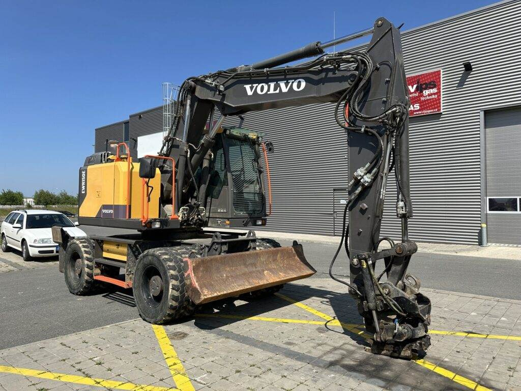 Volvo EWR150E - Ratinis ekskavatorius: foto 1 Volvo EWR150E - Ratinis ekskavatorius: foto 1