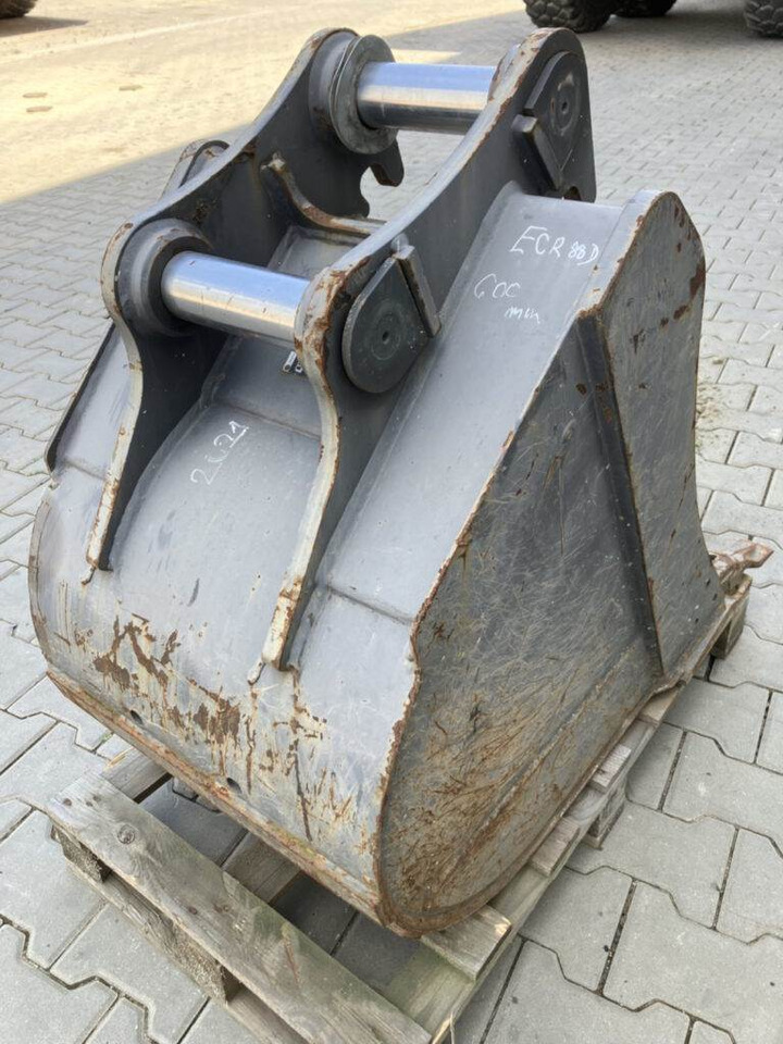 Volvo Tieflöffel mit Zähnen - Ekskavatorius-krautuvas: foto 2 Volvo Tieflöffel mit Zähnen - Ekskavatorius-krautuvas: foto 2