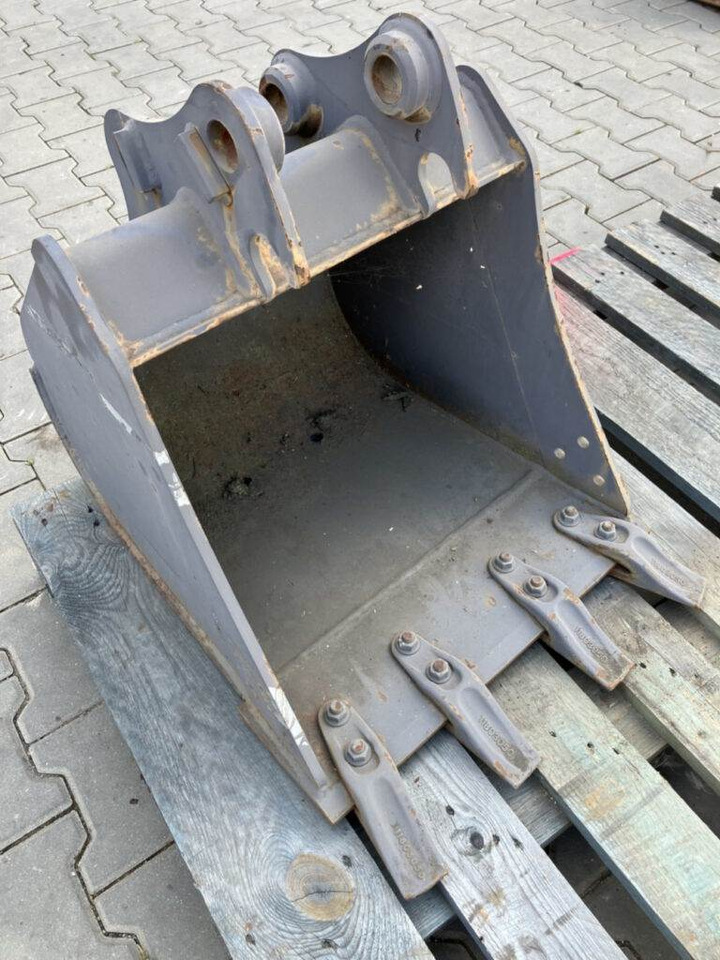 Volvo Tieflöffel mit Zähnen - Festanbau - Ekskavatorius-krautuvas: foto 1 Volvo Tieflöffel mit Zähnen - Festanbau - Ekskavatorius-krautuvas: foto 1