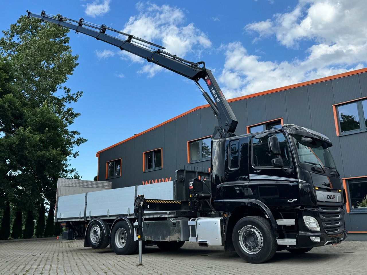 DAF CF 450 FAN 6x2 Pritsche mit Kran HIAB 188 E-6 - Platforminis/ Bortinis sunkvežimis, Sunkvežimis su kranu: foto 2 DAF CF 450 FAN 6x2 Pritsche mit Kran HIAB 188 E-6 - Platforminis/ Bortinis sunkvežimis, Sunkvežimis su kranu: foto 2