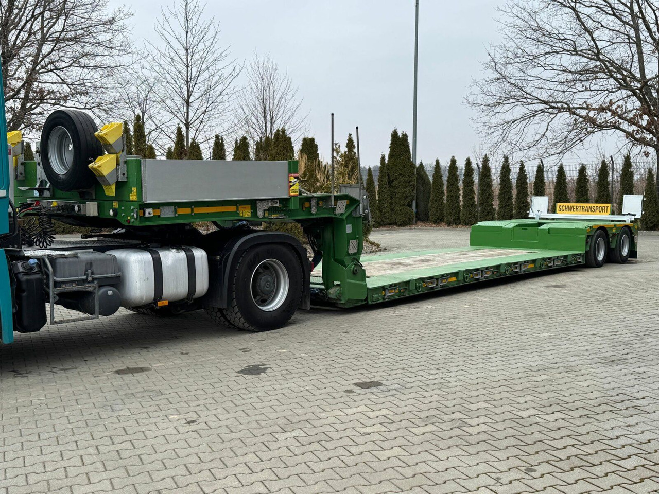 Faymonville MEGAMAX Z-2H-V-ATX-A Tieflader - Žemo profilio platforma puspriekabė: foto 4 Faymonville MEGAMAX Z-2H-V-ATX-A Tieflader - Žemo profilio platforma puspriekabė: foto 4