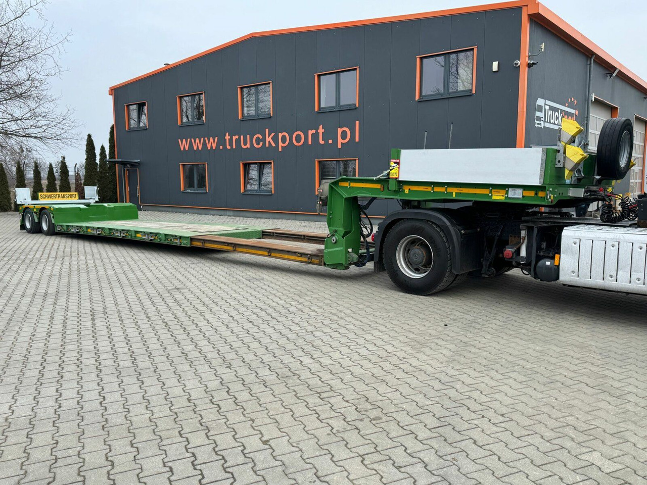 Faymonville MEGAMAX Z-2H-V-ATX-A Tieflader - Žemo profilio platforma puspriekabė: foto 2 Faymonville MEGAMAX Z-2H-V-ATX-A Tieflader - Žemo profilio platforma puspriekabė: foto 2