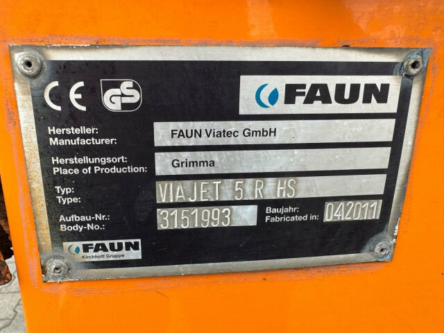 MAN TGL 12.220 4x2 BL Kehrmaschine Viajet 5RHS - Gatvių šlavimo mašina: foto 3 MAN TGL 12.220 4x2 BL Kehrmaschine Viajet 5RHS - Gatvių šlavimo mašina: foto 3