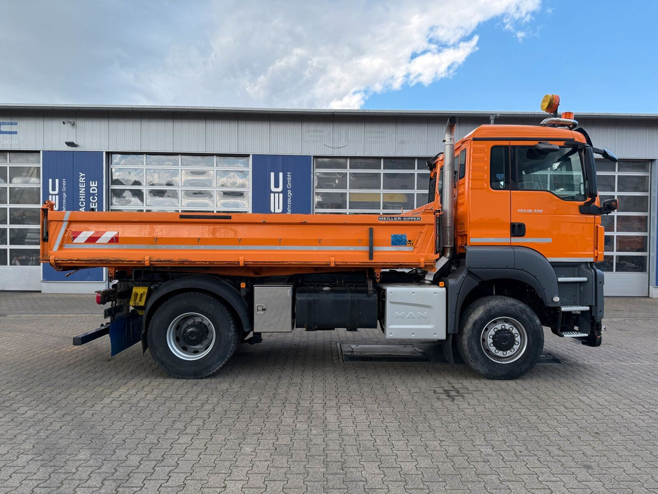 MAN TGS 18.320 4x4 BL Euro 6 Kipper + Winterdienst - Savivartis sunkvežimis: foto 3 MAN TGS 18.320 4x4 BL Euro 6 Kipper + Winterdienst - Savivartis sunkvežimis: foto 3