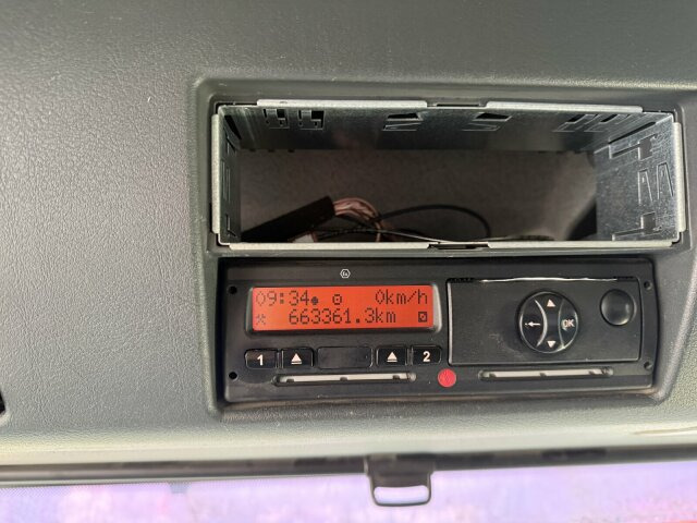 MAN TGS 26.400 6x6 MEILLER Kipper Schmitz EURO 5 - Savivartis sunkvežimis: foto 4 MAN TGS 26.400 6x6 MEILLER Kipper Schmitz EURO 5 - Savivartis sunkvežimis: foto 4