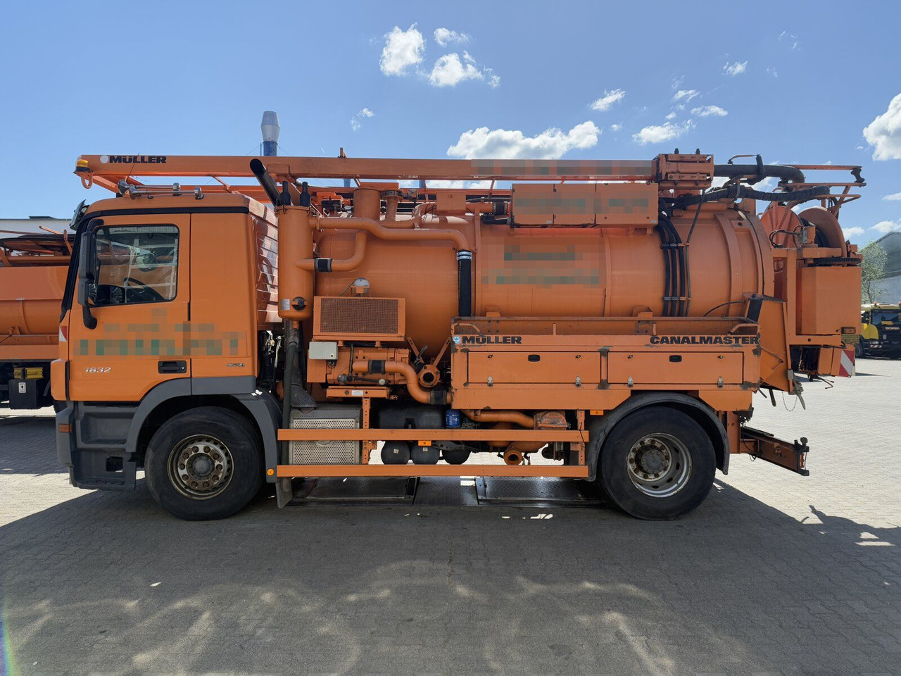 Mercedes-Benz ACTROS 1832 L Kanalreiniger MÜLLER 10.000 L - Asenizatorius: foto 5 Mercedes-Benz ACTROS 1832 L Kanalreiniger MÜLLER 10.000 L - Asenizatorius: foto 5