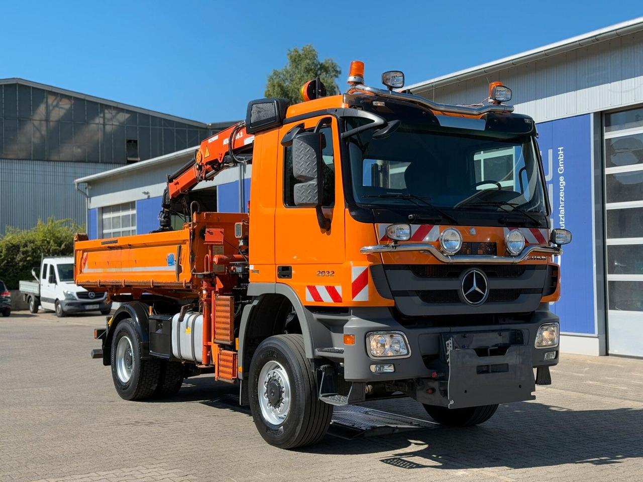 Mercedes-Benz ACTROS 2044 4x4 Kipper Kran ATLAS 65.2 A2L - Savivartis sunkvežimis, Sunkvežimis su kranu: foto 1 Mercedes-Benz ACTROS 2044 4x4 Kipper Kran ATLAS 65.2 A2L - Savivartis sunkvežimis, Sunkvežimis su kranu: foto 1