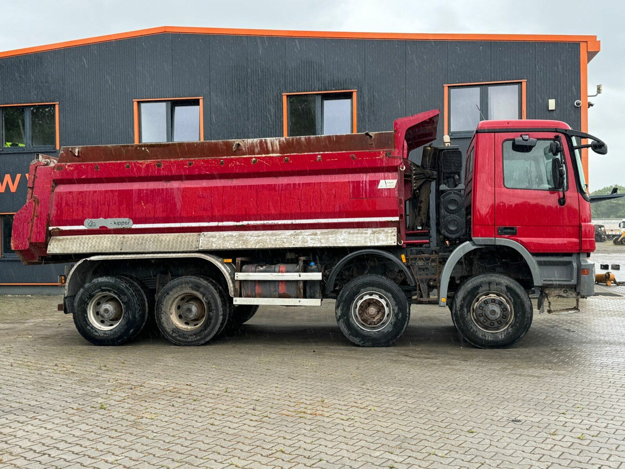 Mercedes-Benz ACTROS 4141 EURO4 8x6 Muldenkipper - Savivartis sunkvežimis: foto 4 Mercedes-Benz ACTROS 4141 EURO4 8x6 Muldenkipper - Savivartis sunkvežimis: foto 4