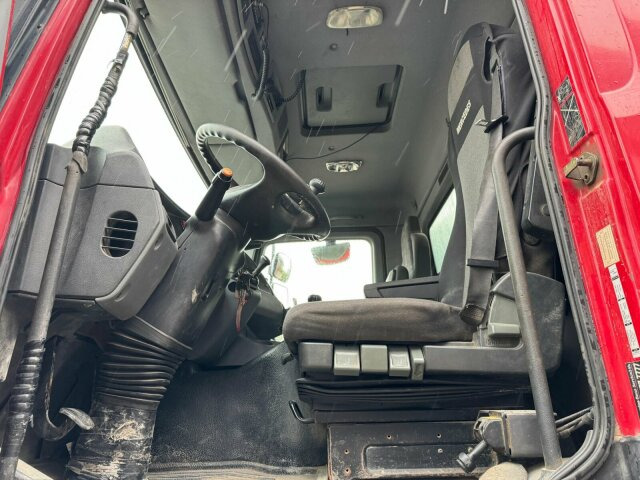 Mercedes-Benz ACTROS 4141 EURO4 8x6 Muldenkipper - Savivartis: foto 5 Mercedes-Benz ACTROS 4141 EURO4 8x6 Muldenkipper - Savivartis: foto 5