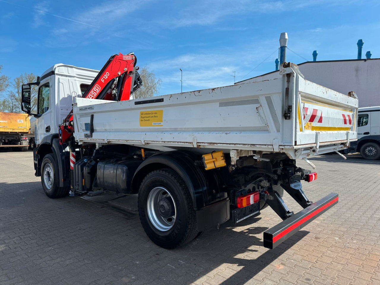 Mercedes-Benz AROCS 1832 4x2 Euro 6 Kipper Kran FASSI F120FB - Savivartis sunkvežimis, Sunkvežimis su kranu: foto 5 Mercedes-Benz AROCS 1832 4x2 Euro 6 Kipper Kran FASSI F120FB - Savivartis sunkvežimis, Sunkvežimis su kranu: foto 5