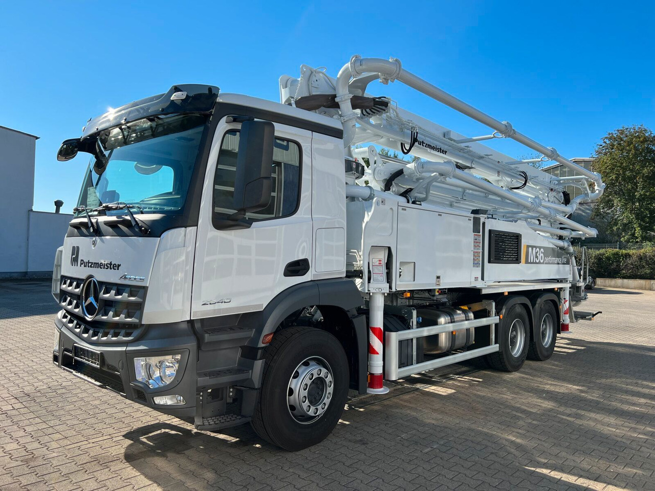 Mercedes-Benz AROCS 2640 6x4 E6 Betonpumpe Putzmeister 36-4 M - Betono siurblys: foto 2 Mercedes-Benz AROCS 2640 6x4 E6 Betonpumpe Putzmeister 36-4 M - Betono siurblys: foto 2