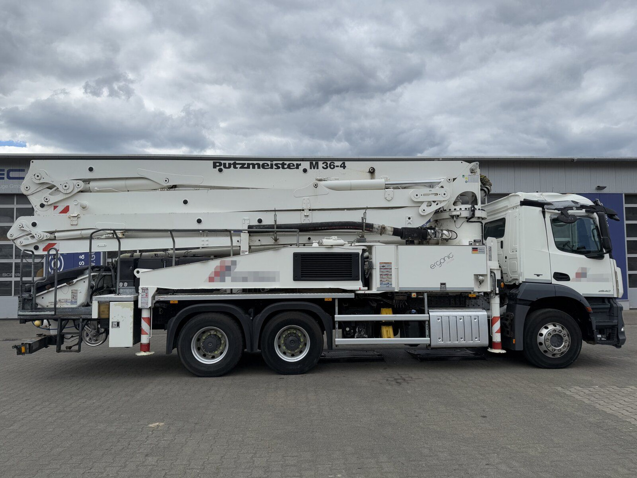 Mercedes-Benz AROCS 2840 6x4 Betonp. Putzmeister BSF36-4.16HLS - Betono siurblys: foto 3 Mercedes-Benz AROCS 2840 6x4 Betonp. Putzmeister BSF36-4.16HLS - Betono siurblys: foto 3