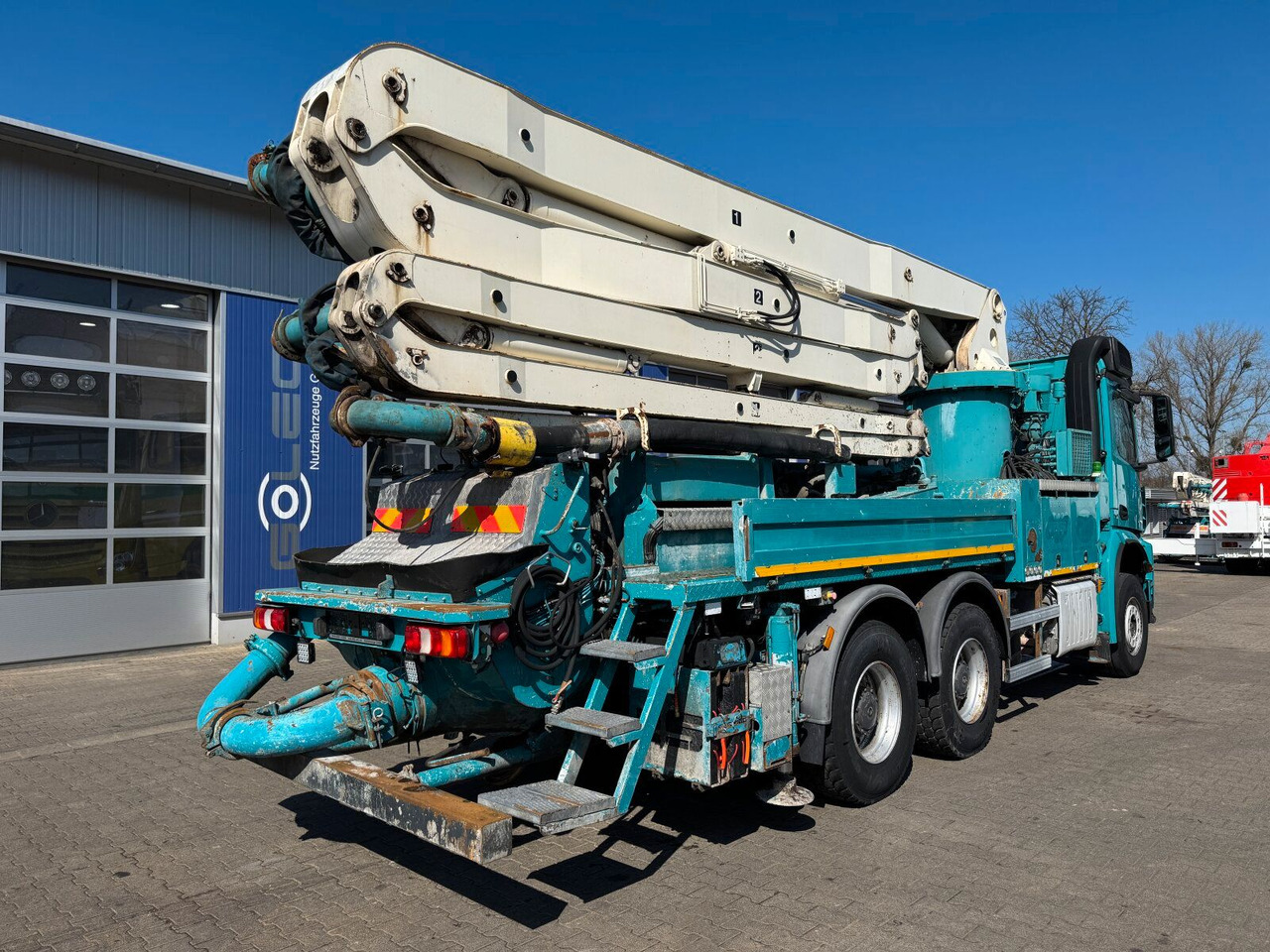 Mercedes-Benz AROCS 2844 6x4 Euro 6 Betonpumpe SERMAC 5Z33 - Betono siurblys: foto 4 Mercedes-Benz AROCS 2844 6x4 Euro 6 Betonpumpe SERMAC 5Z33 - Betono siurblys: foto 4