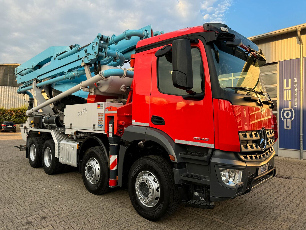 Mercedes-Benz AROCS 3243 8x4 Euro 6 Pumi Putzmeister TMM 24-3 - Betonvežis: foto 1 Mercedes-Benz AROCS 3243 8x4 Euro 6 Pumi Putzmeister TMM 24-3 - Betonvežis: foto 1