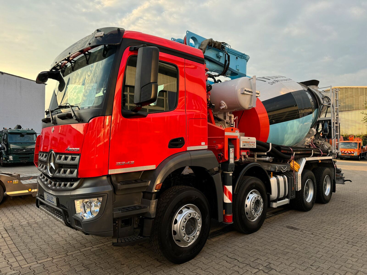 Mercedes-Benz AROCS 3243 8x4 Euro 6 Pumi Putzmeister TMM 24-3 - Betono siurblys: foto 3 Mercedes-Benz AROCS 3243 8x4 Euro 6 Pumi Putzmeister TMM 24-3 - Betono siurblys: foto 3