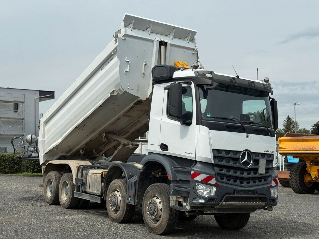 Mercedes-Benz AROCS 4145 8x8 Meiller Muldenkipper - Nuožulnaus pakėlimo ant platformos sunkvežimis: foto 2 Mercedes-Benz AROCS 4145 8x8 Meiller Muldenkipper - Nuožulnaus pakėlimo ant platformos sunkvežimis: foto 2