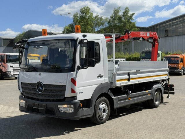 Mercedes-Benz ATEGO 818 4x2 Euro 6 Kipper Kran FASSI F65B.0.22 - Mažas savivartis: foto 3 Mercedes-Benz ATEGO 818 4x2 Euro 6 Kipper Kran FASSI F65B.0.22 - Mažas savivartis: foto 3