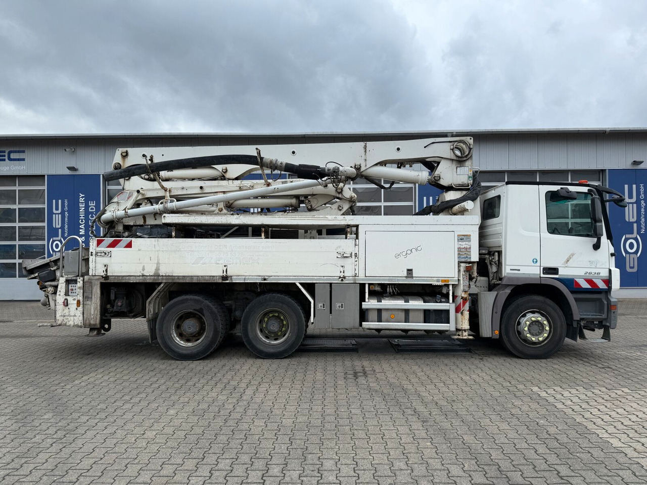 Mercedes-Benz Actros 2636 6x4 Betonpumpe Putzmeister 24-4 16H - Betono siurblys: foto 2 Mercedes-Benz Actros 2636 6x4 Betonpumpe Putzmeister 24-4 16H - Betono siurblys: foto 2