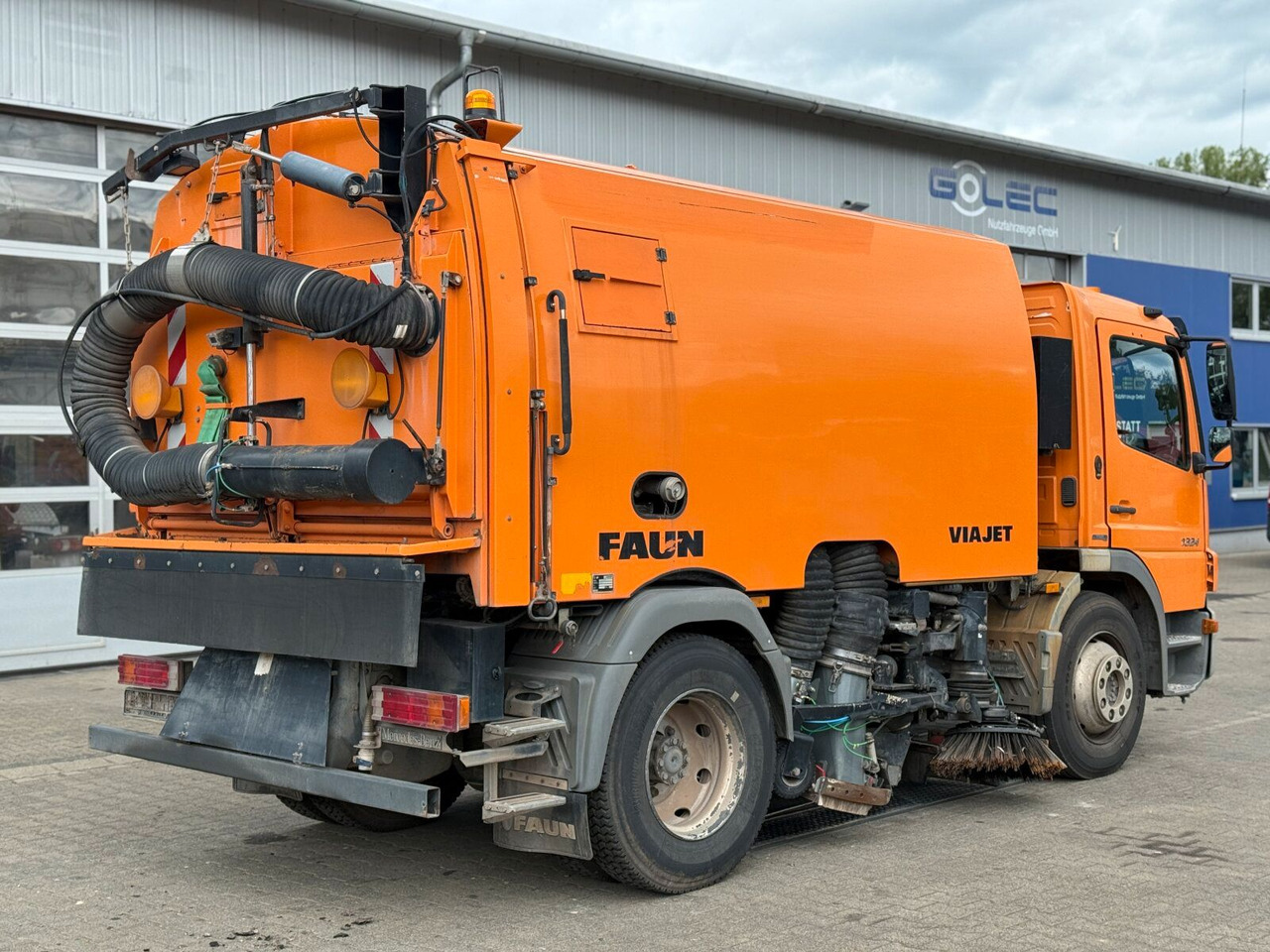 Mercedes-Benz Atego 1324 4x2 Kehrmaschine Viajet 6R/L - Gatvių šlavimo mašina: foto 4 Mercedes-Benz Atego 1324 4x2 Kehrmaschine Viajet 6R/L - Gatvių šlavimo mašina: foto 4