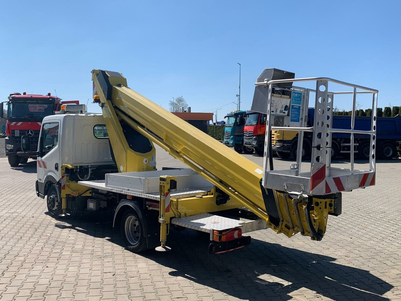 Nissan Cabstar 4x2 Ruthmann Steiger TB 270 - Autobokštelio: foto 4 Nissan Cabstar 4x2 Ruthmann Steiger TB 270 - Autobokštelio: foto 4