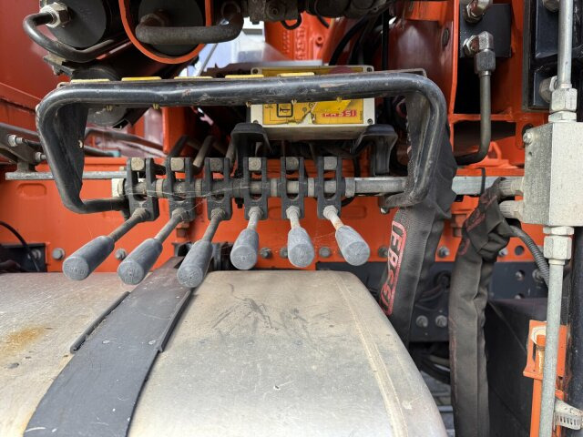 Renault Premium Lander Pritsche mit Kran FASSI - Sunkvežimis su kranu, Platforminis/ Bortinis sunkvežimis: foto 4 Renault Premium Lander Pritsche mit Kran FASSI - Sunkvežimis su kranu, Platforminis/ Bortinis sunkvežimis: foto 4