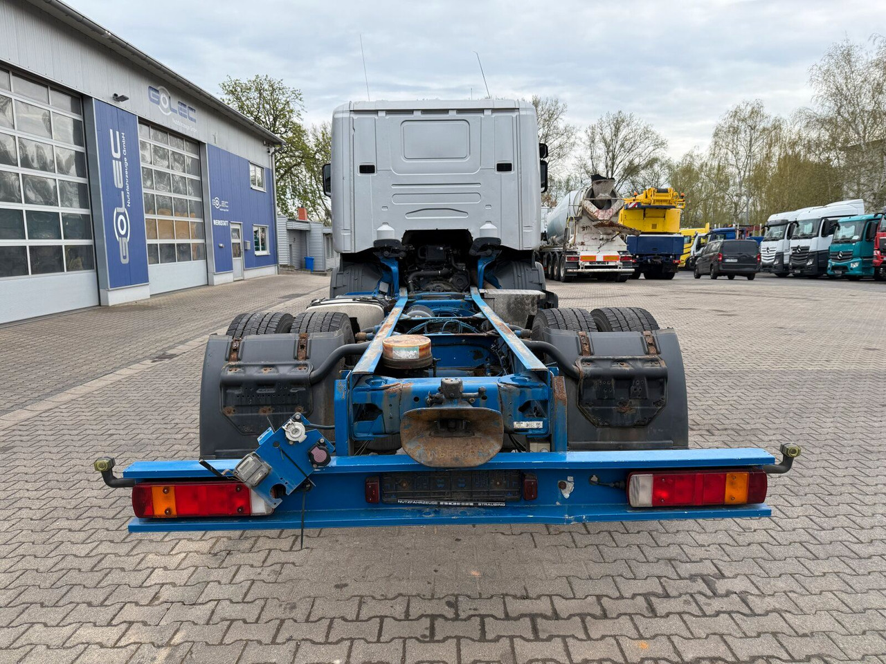 Scania R 420 Tankwagen ADR Fahrgestell Retarder Volluft - Autocisterna: foto 4 Scania R 420 Tankwagen ADR Fahrgestell Retarder Volluft - Autocisterna: foto 4