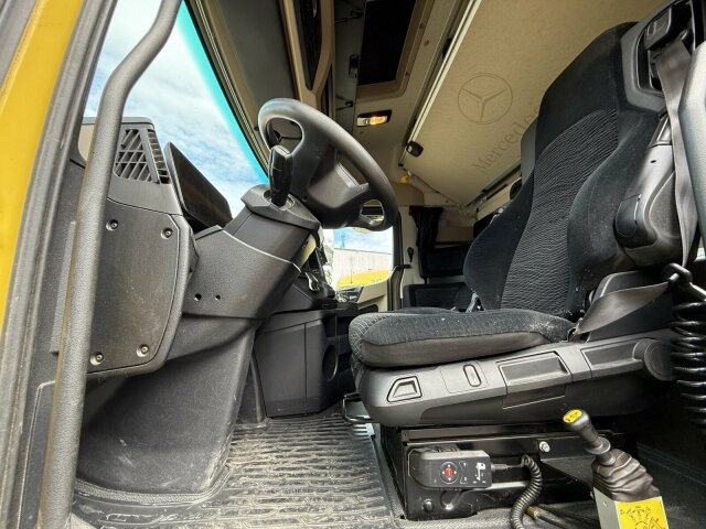 Mercedes-Benz ACTROS 1846 4x4 HAD Eur 6 Kipphydraulik Retarder - Vilkikas: foto 2 Mercedes-Benz ACTROS 1846 4x4 HAD Eur 6 Kipphydraulik Retarder - Vilkikas: foto 2